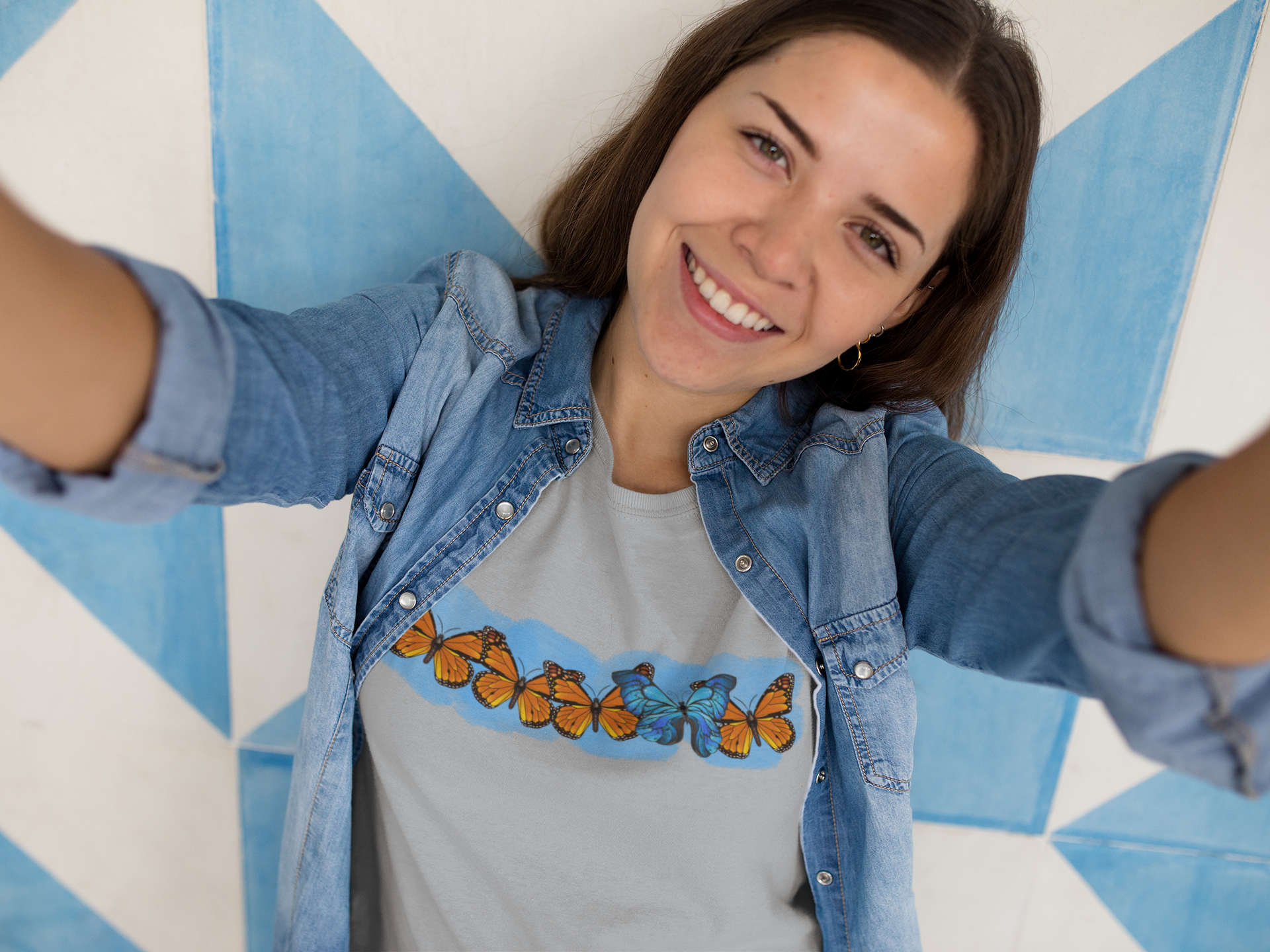 Stand Out Butterfly Tee